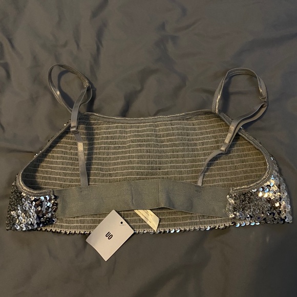 Urban Outfitters sequin top - Picture 2 of 4